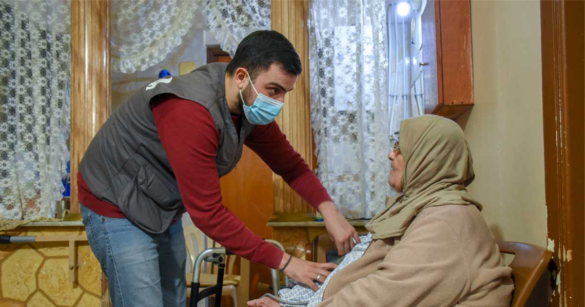 الرعاية الطبية المنزلية للمسنين في مخيم البداوي